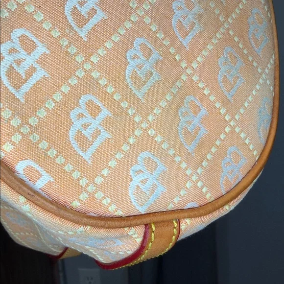 Dooney and Burke EUC. salmon color, canvas, swing style bag, key fob,storage - Picture 8 of 14